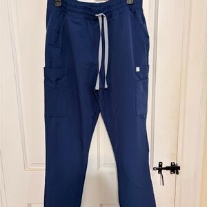 Women’s Navy scrub set : Uniform Advantage, ReSurge, size medium top and bottom